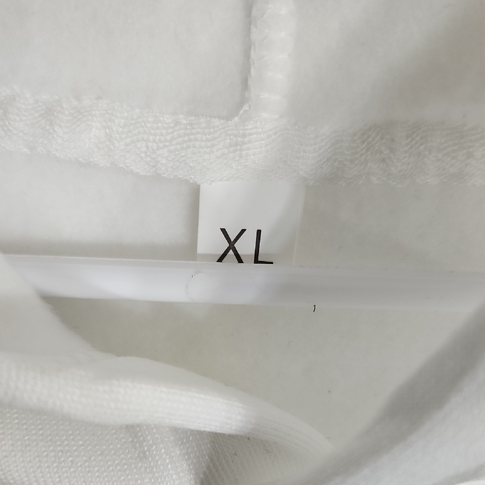 Chic Dog Mom White Sweatshirt - Picture 2 of 4